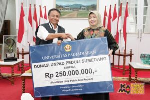 Unpad Sumbang Rp 250 Juta Bantu Pemulihan Gempa Bumi Sumedang