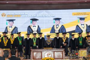 Unpad Kukuhkan 14 Guru Besar Baru