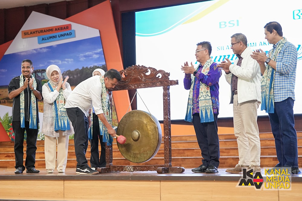 Rektor Ajak Alumni Tingkatkan Kontribusi untuk Penguatan Unpad