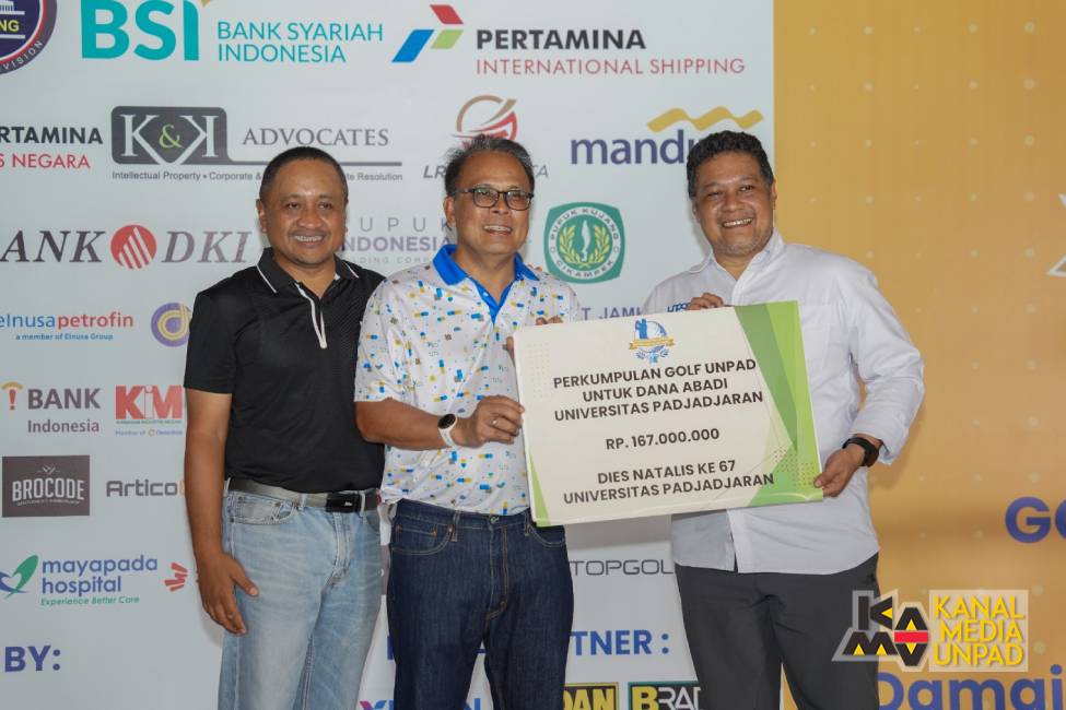 Perkumpulan Golf Alumni Unpad Sumbang Rp 167 Juta untuk Dana Abadi Padjadjaran